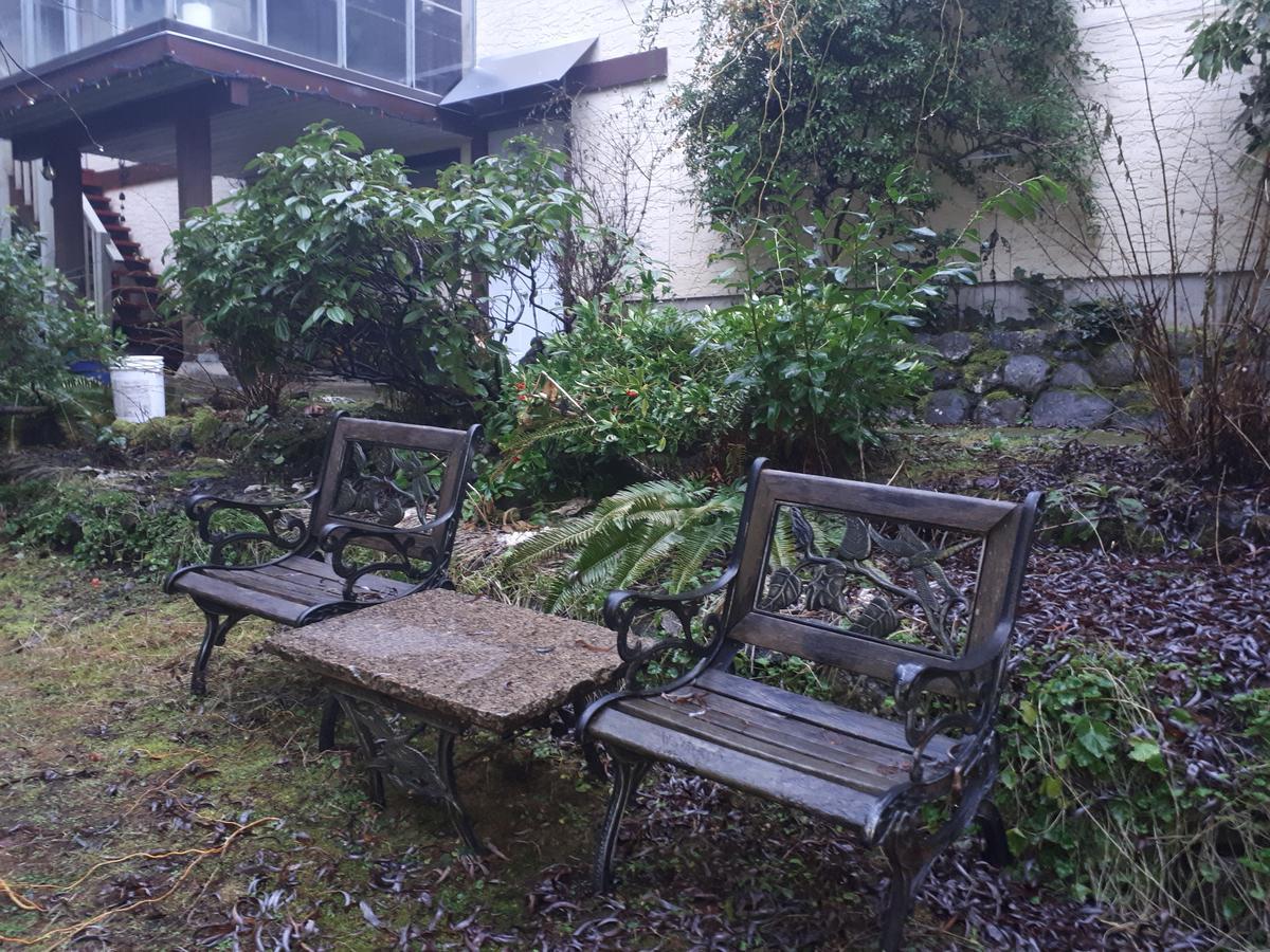 Sacred Pilgrimage Studio Guest House Metchosin ภายนอก รูปภาพ
